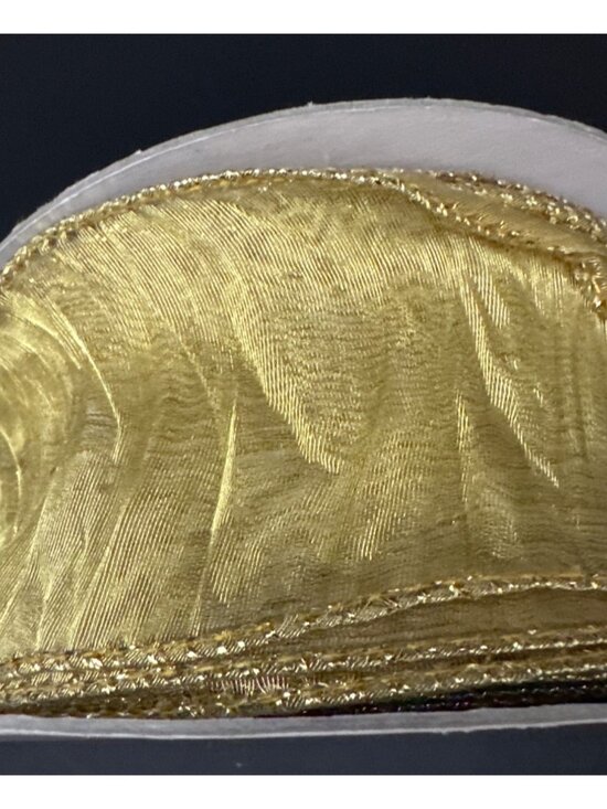3.5 in. wide Gold Wired Ribbon - Picture 1 of 2